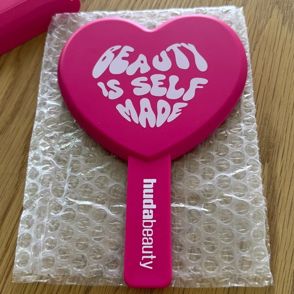 HUDA BEAUTY Hot Pink Heart Hand Mirror